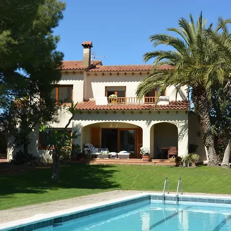 Sitges Colibri: Beach-nearby Oasis With Pool And Tennis Villa