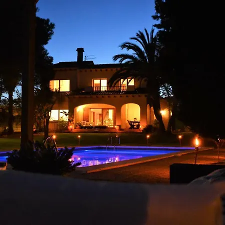 Villa Sitges Colibri At 10 Min Walk Beaches - Center Amaizing Garden Pool Xxl Private Tenis Piste *